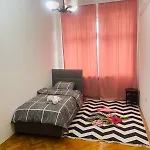 Dinas Apartment